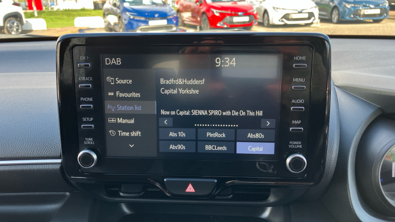 Toyota Yaris 1.5 Hybrid Design 5dr CVT Hybrid Hatchback